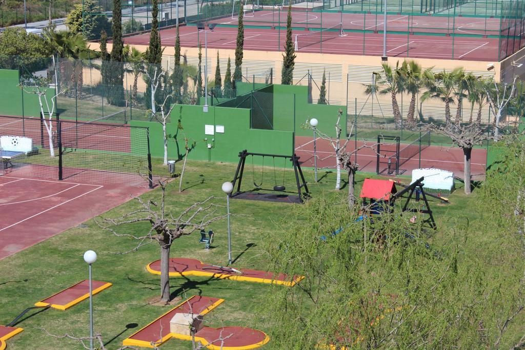 Los Juncos De Pineda Park Salou Ngoại thất bức ảnh