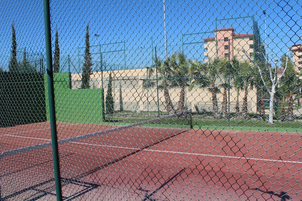 Los Juncos De Pineda Park Salou Ngoại thất bức ảnh